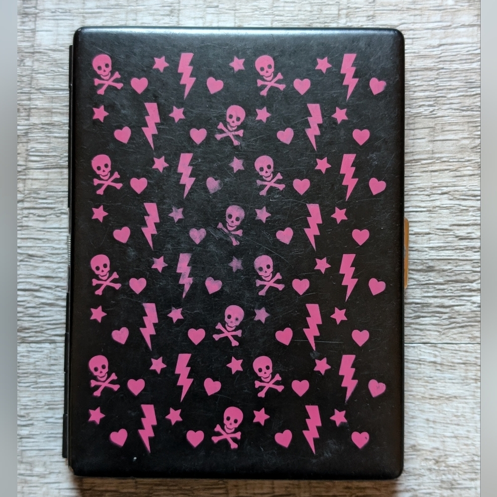 Y2K Loungefly Skulls, Hearts, And Lightning Bolts Metal Cigarette Case Wallet